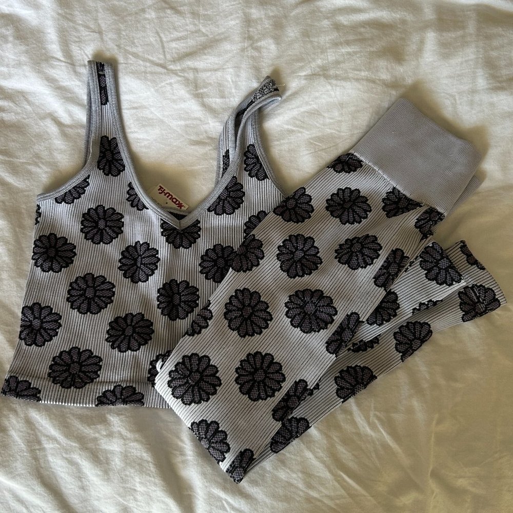 Aura Matching Athleisure Set - NWT